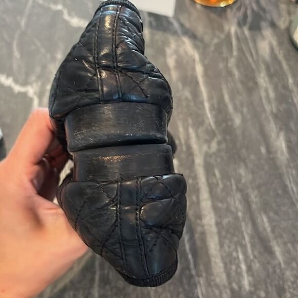 Chanel Slides  - Picture 5 of 7